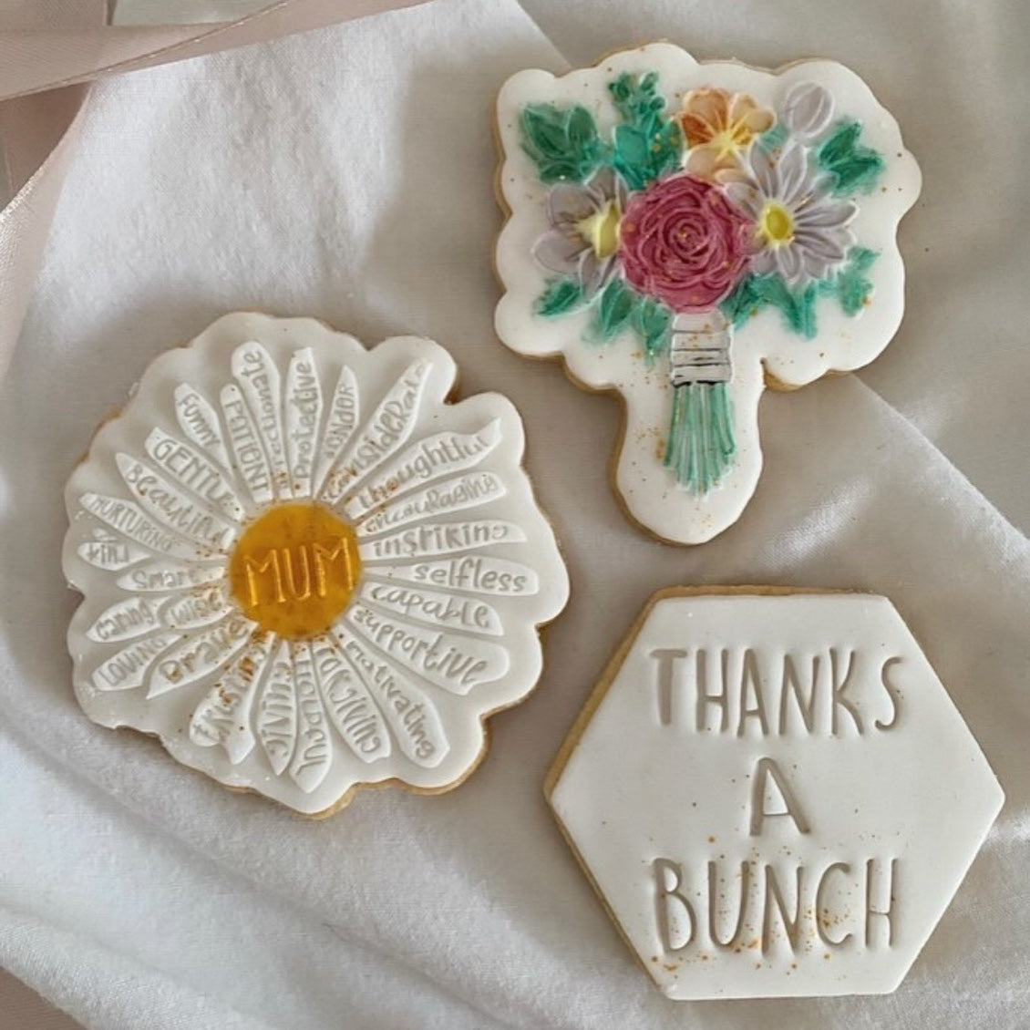 Sunflower Mum Words Embosser and Matching Cookie Cutter Set.