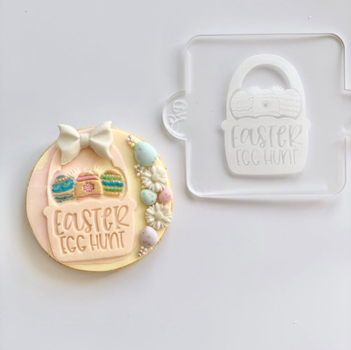 Easter Egg Hunt Basket of Eggs Embosser.