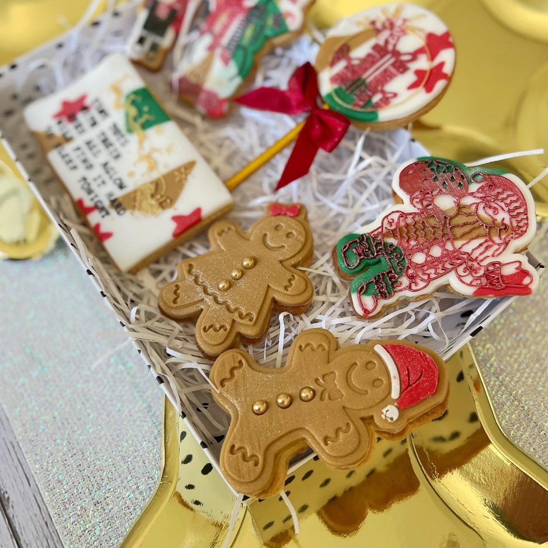 Gingerbread Man Embosser and Cookie Cutter Set.